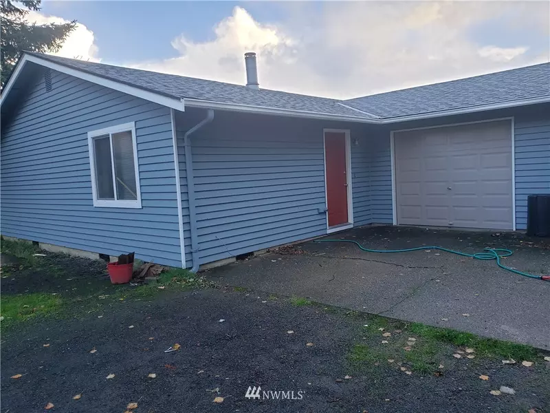 3561 Capstone AVE, Bremerton, WA 98310