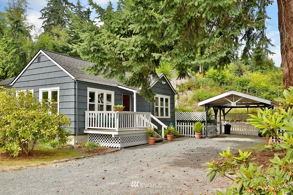 Langley, WA 98260,835 Decker AVE