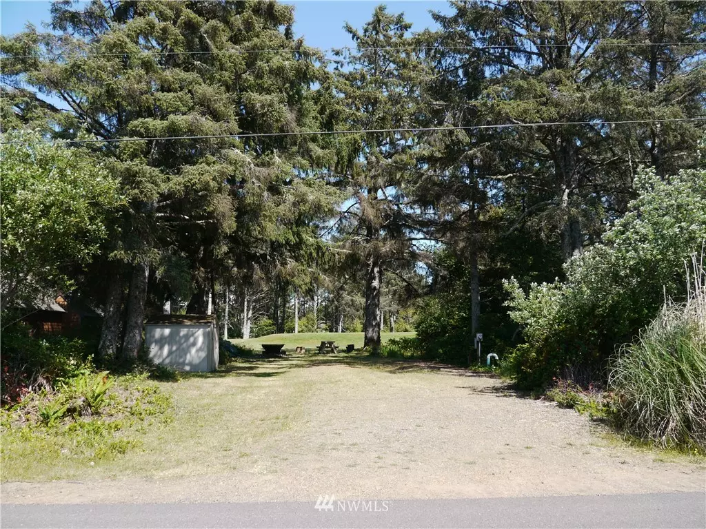 Ocean Shores, WA 98569,218 Octopus AVE SE