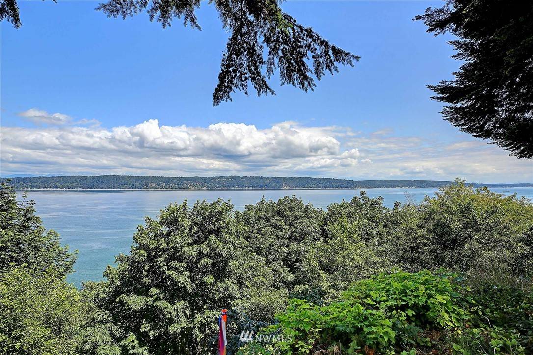2967 Janet AVE, Camano Island, WA 98282