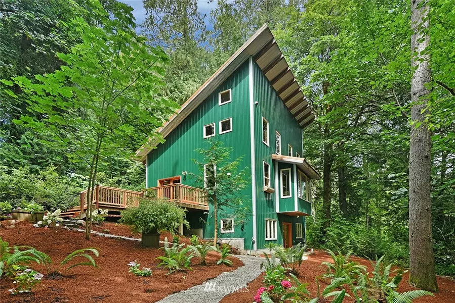 7054 NE Twin Ponds RD, Bainbridge Island, WA 98110