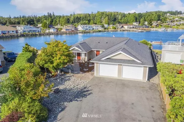 Hansville, WA 98340,37547 Vista Key DR NE