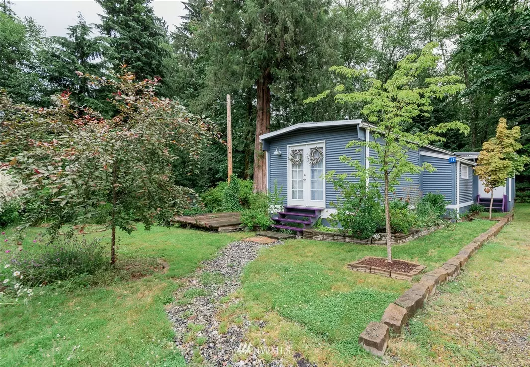 Bellingham, WA 98229,316 W Lake Samish DR #17