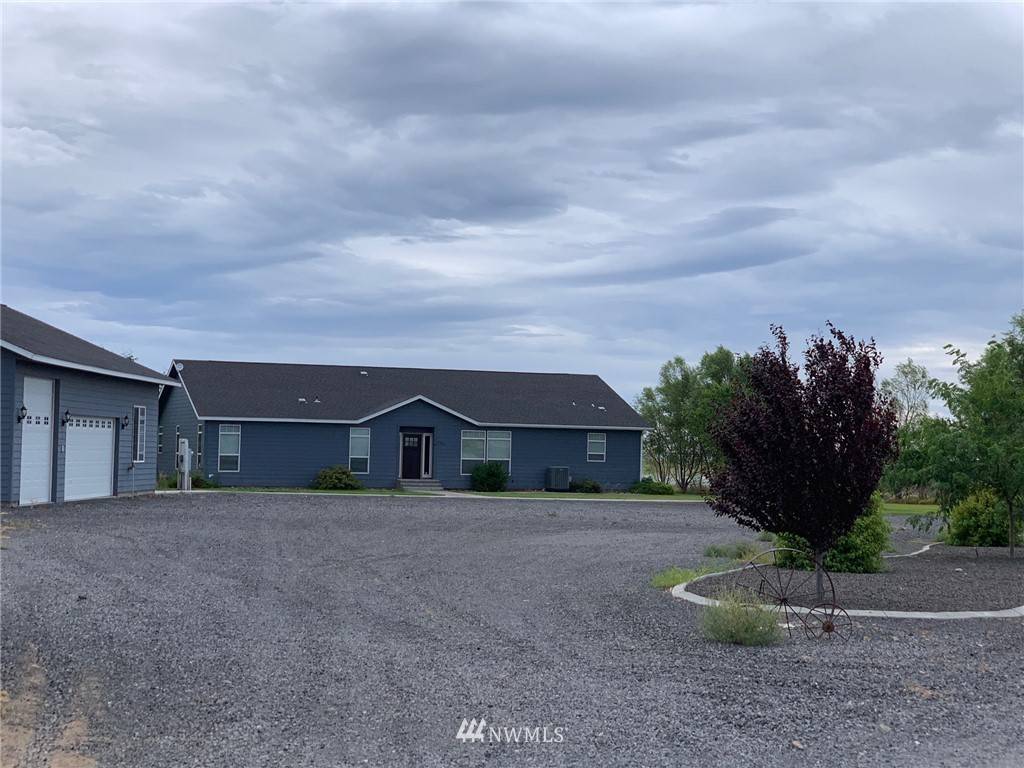 2983 Rd 10.8 NW, Ephrata, WA 98823