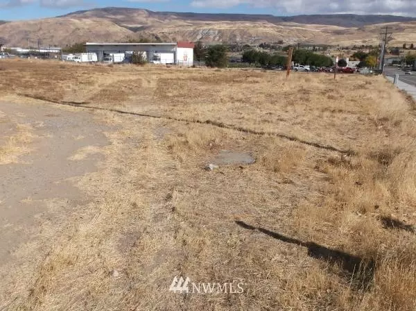 280 E Penny RD, Wenatchee, WA 98801