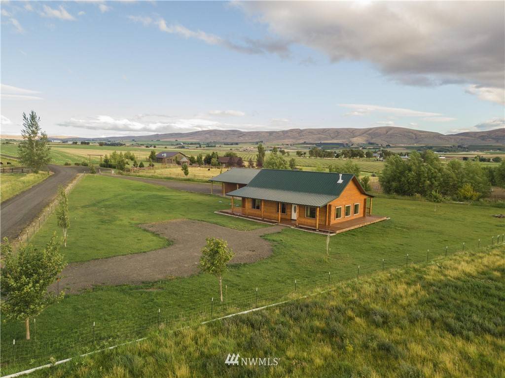 191 Little Badger LN, Ellensburg, WA 98926