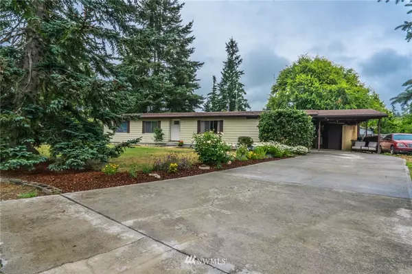 955 Ebony PL, Camano Island, WA 98282