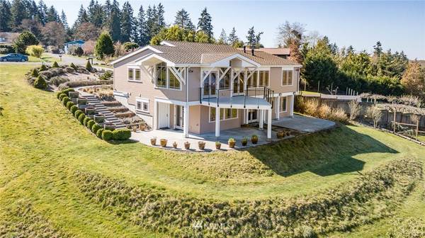 11509 Sea Breeze AVE SW, Vashon, WA 98070