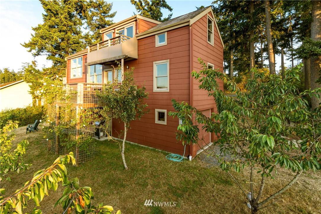 301 NE Kinney St, Coupeville, WA 98239