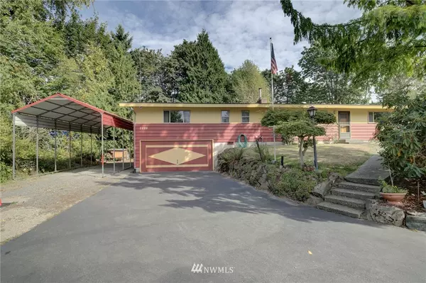 2220 S Castle WAY, Lynnwood, WA 98036