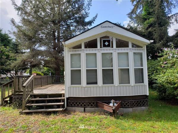 26107 Y LN, Ocean Park, WA 98640