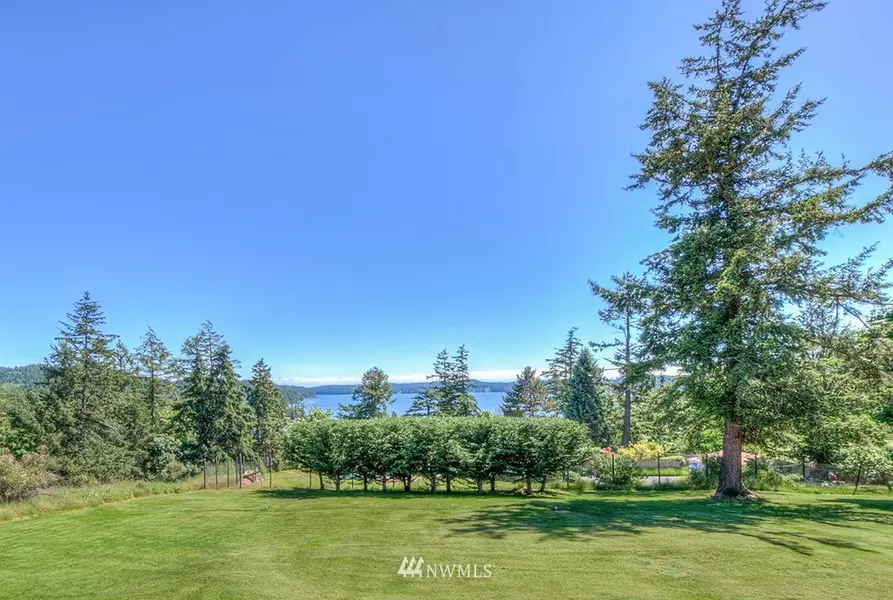 4074 Crow Valley RD, Orcas Island, WA 98245