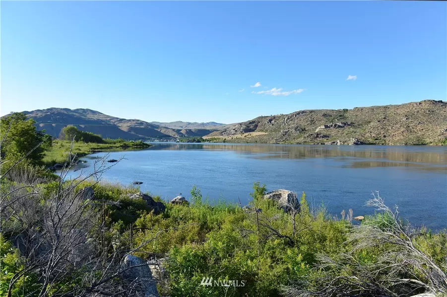 0 LOT 1 Lone Coyote RD, Pateros, WA 98846