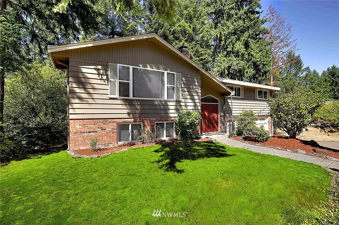 University Place, WA 98466,9009 Ridgeview Cir W