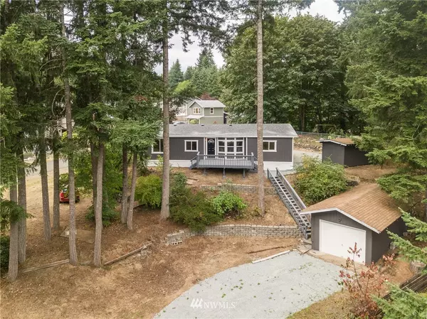 30 NE Schooner LOOP, Belfair, WA 98528