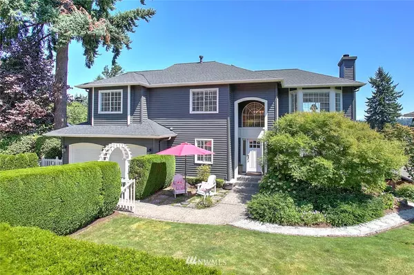 18606 66th AVE NE, Kenmore, WA 98028