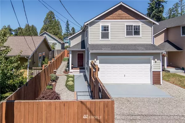 6772 NE Pine ST, Suquamish, WA 98392
