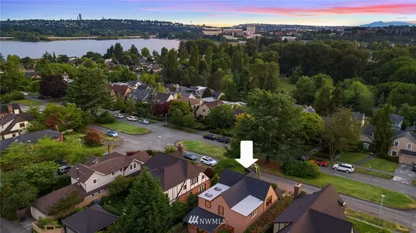 4310 43rd AVE NE, Seattle, WA 98105