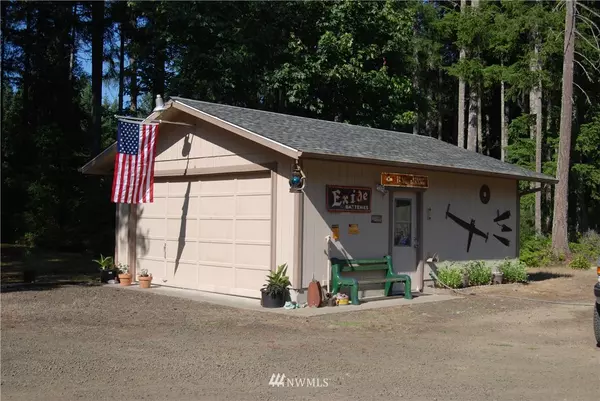 Belfair, WA 98528,180 E Firwood Heights LN