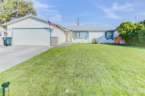 1437 W Marina DR, Moses Lake, WA 98837