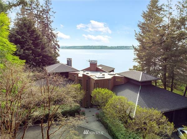 13389 Manzanita RD NE, Bainbridge Island, WA 98110