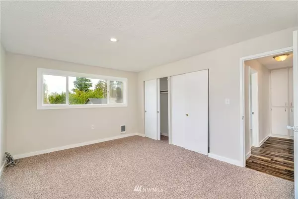 Federal Way, WA 98003,28600 25th PL S