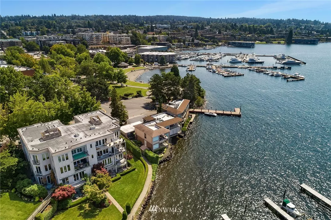 Kirkland, WA 98033,111 Lake AVE W #301