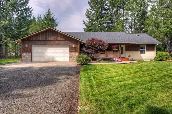 101 E Grey Wolf LN, Shelton, WA 98584