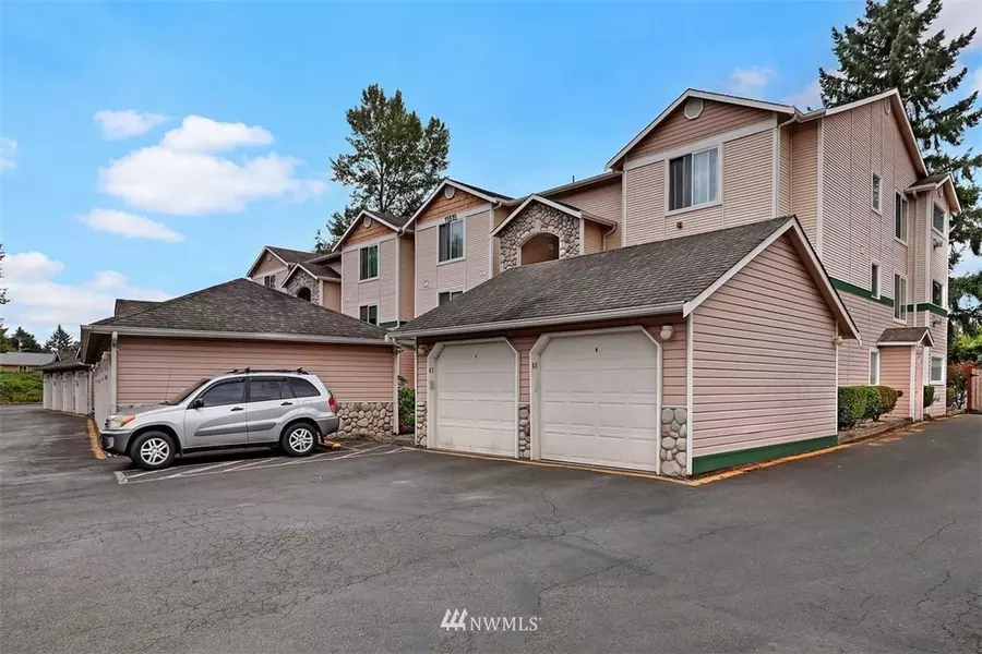 11518 12th AVE W #D105, Everett, WA 98204