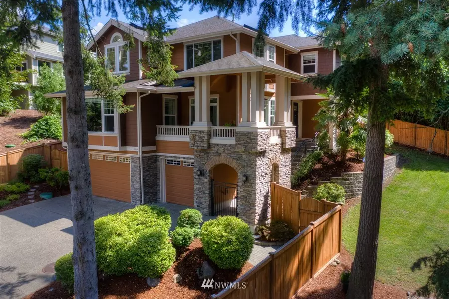 5215 Jenks Point WAY E, Lake Tapps, WA 98391