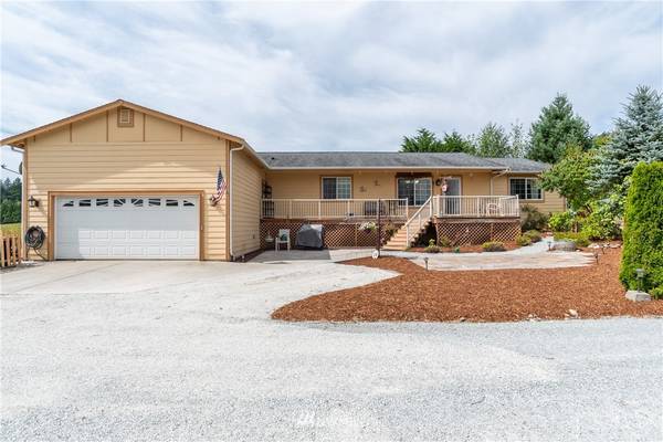 18202 Fox Hollow LN, Bow, WA 98232