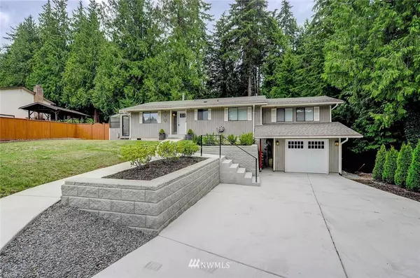 17124 Gravenstein RD, Bothell, WA 98012