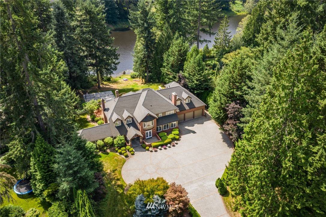 22305 NE 140th WAY, Woodinville, WA 98077