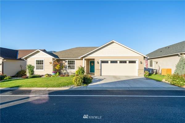 203 Village DR, Manson, WA 98831