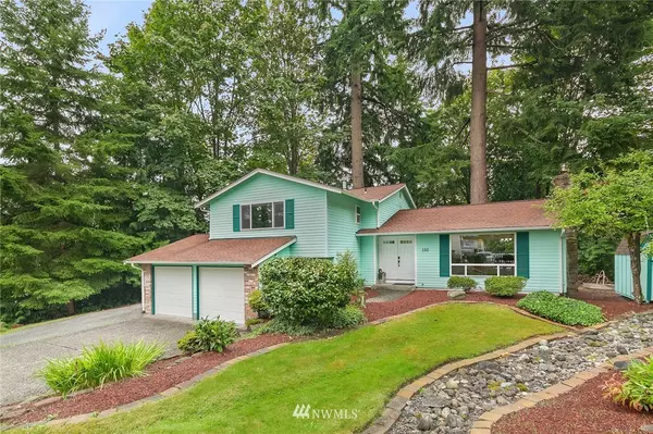 150 Capella DR NW, Issaquah, WA 98027