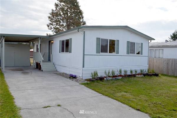 4714 Yorkshire DR, Anacortes, WA 98221