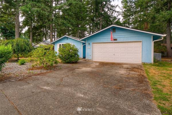 8410 Lake Forest DR SE, Olympia, WA 98503