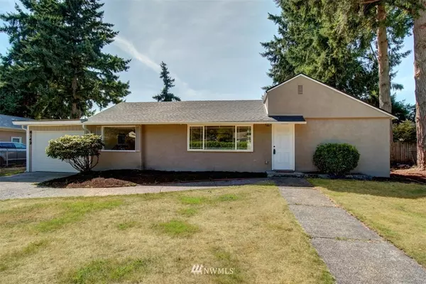 Lakewood, WA 98499,6142 Community PL SW