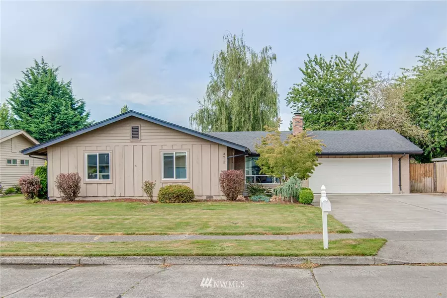 3915 Rosewood ST, Longview, WA 98632