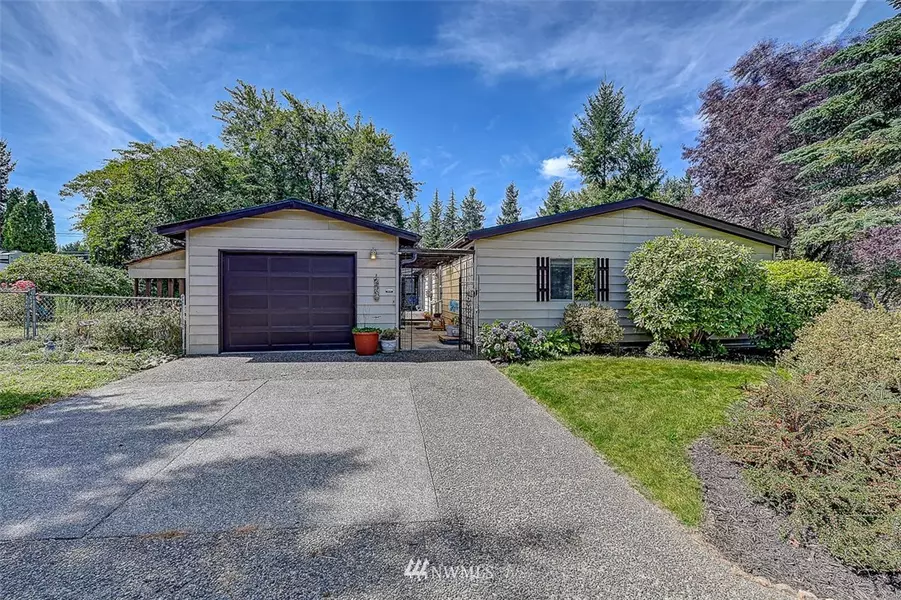 25917 132nd PL SE, Kent, WA 98042