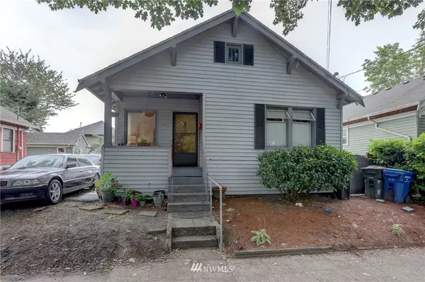 906 22nd AVE, Seattle, WA 98122