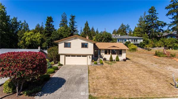 5306 Sterling DR, Anacortes, WA 98221