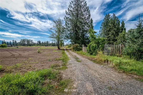 2753 E Badger RD, Everson, WA 98247