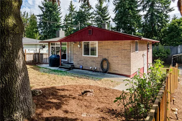 18808 5th AVE NE, Shoreline, WA 98155