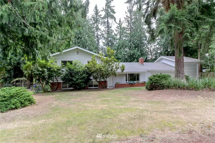 2840 216th AVE SE, Sammamish, WA 98075