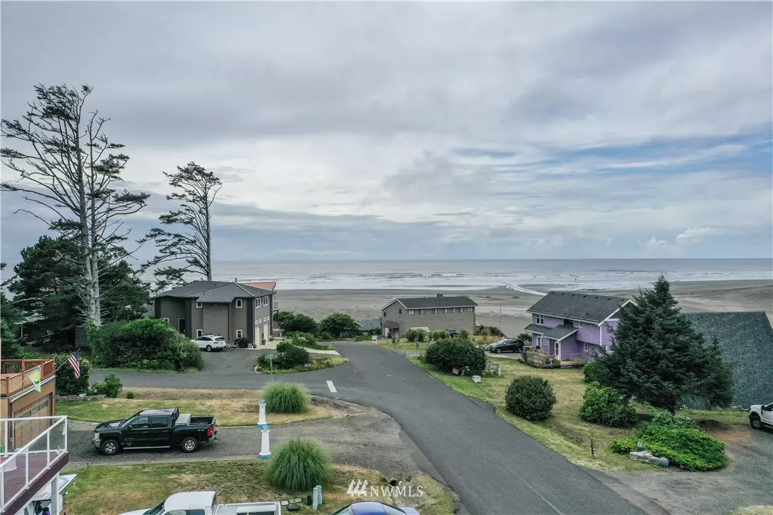 Pacific Beach, WA 98571,13 Diamond DR