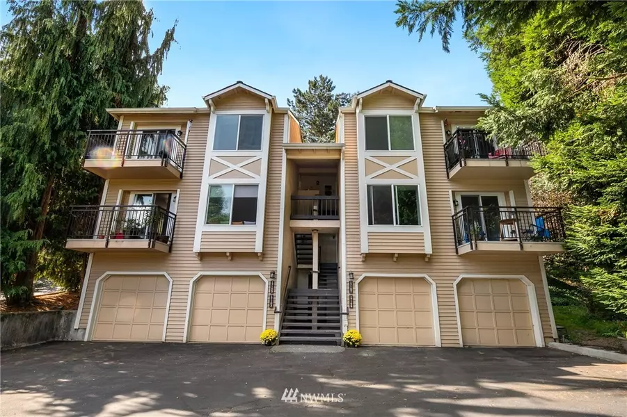 17105 127th PL NE, Woodinville, WA 98072