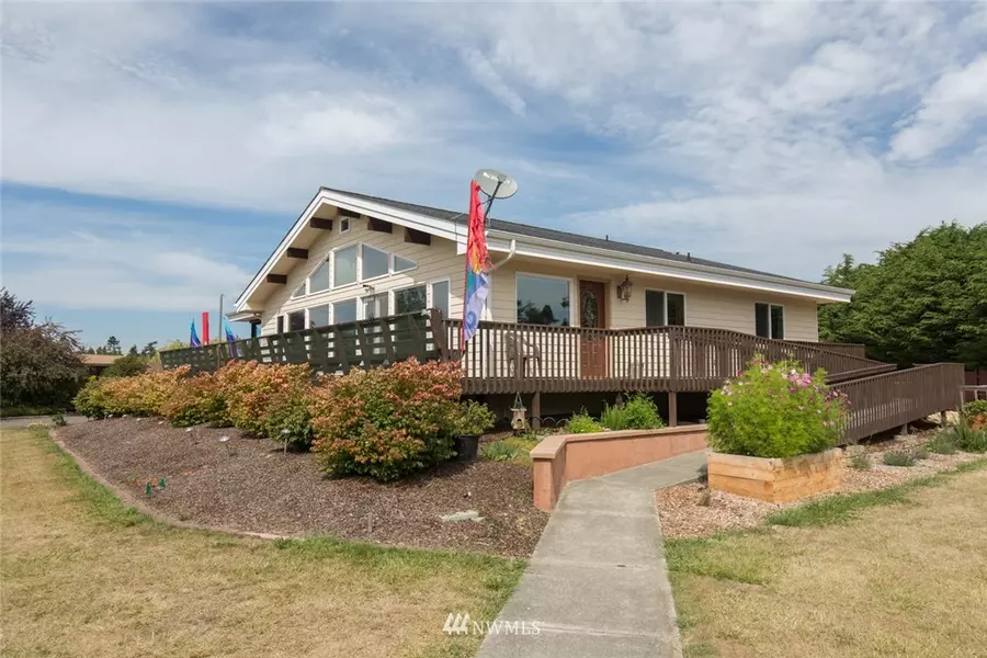 82 Alpine View LN, Port Angeles, WA 98362