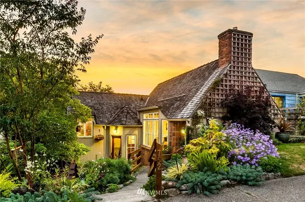 7529 21st AVE NE, Seattle, WA 98115