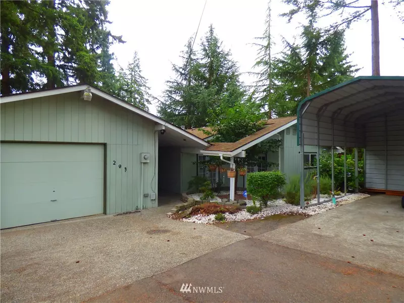 298 Melrose DR, Camano Island, WA 98282